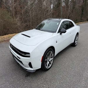 Magnifique Dodge Charger Scat Pack Plus 2025, 2 portes, transmission intégrale, boîte automatique Hurican - Product Image 1