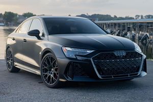 รถออดี้ RS3 Turbo 5 สูบ ปี 2026 มือสอง สภาพดี พร้อมระบบขับเคลื่อน 4 ล้อ และท่อไอเสีย AWE Tuning SwitchPath - Product Image 1