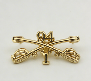 Insignia de Sable Cruzado Personalizada, Distintivo de Cuello de Metal Chapado en Oro, Pin de Solapa con Número de Regimiento Personalizado para Coleccionables y Uniformes - Product Image 4