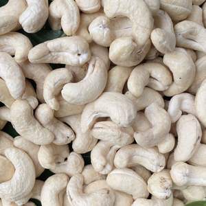 Gran oferta 2025 anacardos en lata W180 calidad comercial Santigo Vietnam fábrica lista para enviar - Product Image 1