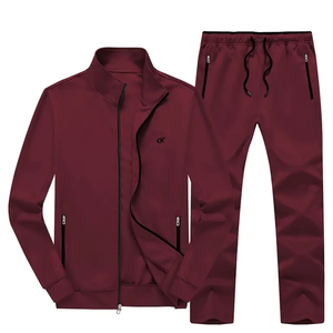 Survêtement pour homme tendance 2025, polyester respirant, survêtement pour homme avec design personnalisé, pantalon de survêtement pour homme de haute qualité - Product Image 4