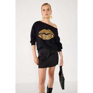 Sudadera con Estampado de Leopardo y Labios, 100% Algodón, Cuello de Lazo, para Uso Diario - Product Image 4