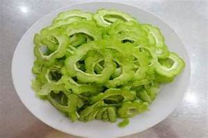 TRANCHE DE MELON AMER CONGELÉ NATUREL (FRUIT) pour L'ÉQUILIBRE IMMUNITAIRE ET LA DIGESTION SAINE SUPPORT ÉTIQUETTE PROPRE VIDE - Product Image 4