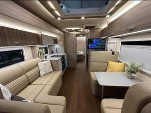 Autocaravanas de Lujo para Viajes Familiares - Product Image 4