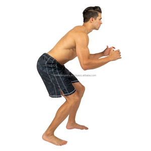 Nouveauté : Shorts de lutte souples pour hommes 2025 en polyester/nylon respirant, couleurs et logo personnalisables, fabriqués au Pakistan - Product Image 4