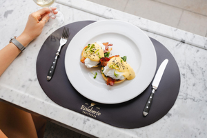 แผ่นรองจานหนังแท้สำหรับโต๊ะอาหารในร้านอาหารไม่ลื่นกันกลิ่นออกแบบโลโก้ได้ตามต้องการ - Product Image 3