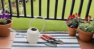 Arrosoir pour plantes pour le jardinage en intérieur et en extérieur |   Bec verseur facile à utiliser |   Arrosoir élégant pour plantes d'intérieur et fleurs de jardin - Product Image 5