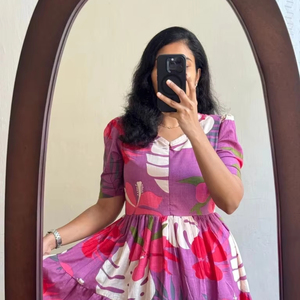 ชุดเดรสผ้าฝ้ายสไตล์โบฮีเมียนอินเดียทำมือสำหรับผู้หญิง ลายดอกไม้ ชุดเดรสฤดูร้อนใส่สบาย เหมาะสำหรับงานปาร์ตี้  ชุดเจ้าสาวแบบธรรมชาติ  สามารถปรับแต่งได้ - Product Image 1