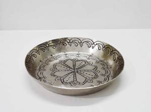 Plato redondo de diseño grabado en tono antiguo niquelado de aluminio, plato redondo para servidor de frutas profundas para uso en el hogar, Hotel, boda - Product Image 2