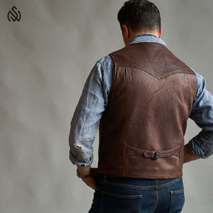 Chaleco de piel de oveja genuina con cierre de botón de forro naranja y bolsillos delanteros Chaleco transpirable personalizado OEM - Product Image 5