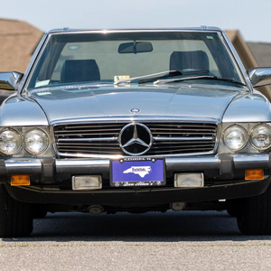 Mercedes-Benz 380SL d'occasion de 1984, sans réserve, moteur V8, toit rigide d'origine inclus, non modifiée - Product Image 1