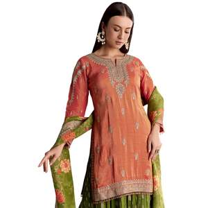 Vente en gros de vêtements ethniques pour femmes tenue de fête personnalisée d'usine OEM Kurta en tissu orange avec Zari Palazzo et Floral Dupatta - Product Image 4