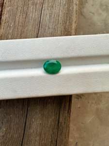 Esmeralda zambiana natural de 9X7mm, buen brillo de color, piedra preciosa de corte ovalado suelta de 1,79 quilates para la fabricación de joyas, Esmeralda natural. - Product Image 3