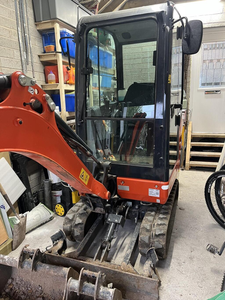 Excavadora compacta de ruedas de goma Kubota K008-5 U27-4 U55 Kx016-4 ideal para espacios reducidos y construcción urbana - Product Image 3