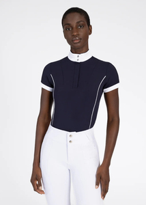 Camisa ecuestre de tela suave premium para mujer, diseñada para brindar comodidad, apariencia elegante y rendimiento flexible al montar. - Product Image 4