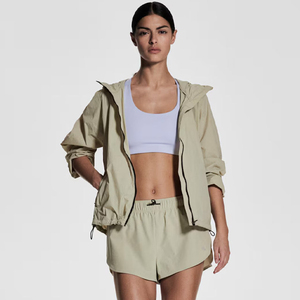 เสื้อแจ็คเก็ตกันลมสำหรับผู้หญิงคุณภาพสูง ระบายอากาศได้ดี เหมาะสำหรับฤดูหนาว มีฮู้ด ทำจากไนลอน สามารถปรับแต่งได้ ทันสมัย - Product Image 2