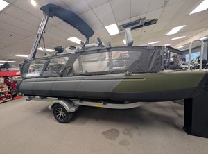 Bote Pontón de Pesca de 21 Pies (2026) con Motor a Reacción de 230 HP y Remolque Galvanizado - Product Image 2
