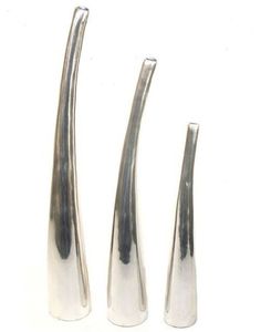 Vase de table moderne en aluminium martelé, design diamant, écologique, fait main, haute qualité - Product Image 2