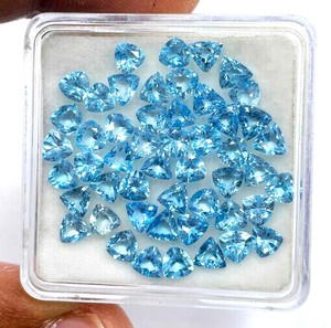 4mm topaze bleue suisse trillion de pierres précieuses en vrac topaze bleue naturelle à facettes pierre en vrac pour la fabrication de bijoux par grossiste indien - Product Image 1