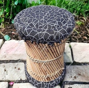 Lot de 2 poufs en osier et rotin faits à la main en bambou naturel pour jardin, restaurant, console intérieure et extérieure avec incrustation d'os, vente en gros - Product Image 6