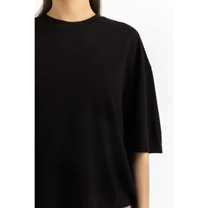 Chemisier pour femme à coupe classique, respirant, à manches courtes, en tissu polyester, décontracté, confortable, style simple, léger, devant ODM - Product Image 2