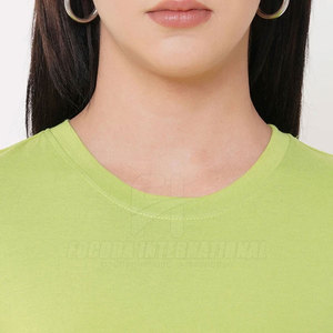 เสื้อยืดผู้หญิงย้อมสีเรียบดีไซน์โลโก้อย่างมืออาชีพ - Product Image 5