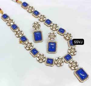 Conjunto de collar de Polki de diseñador de lujo chapado en oro con pendientes joyería nupcial para celebración de boda y fiesta - Product Image 1