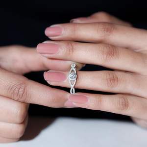 Anillo de Compromiso Moissanite Solitario Redondo con Halo, Anillo Infinito para Mujer, Plata Esterlina 925 - Product Image 3