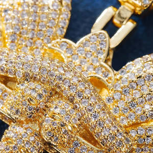SHREYA DIAM Collier Pendentif Croix Ailes d'Ange en Moissanite Plaqué Or 18K Luxe Hip Hop Unisexe Quotidien Cadeau - Product Image 4