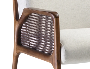 Silla de Diseño Elegante con Acabado Clásico en Madera y Asiento Bien Acolchado que Mejora la Estética para Sala de Estar u Hotel - Product Image 3