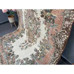 Alfombra Turca Grande de 5.5x8.9 pies, Alfombra de Lana a Cuadros Marrón Vintage - Product Image 3