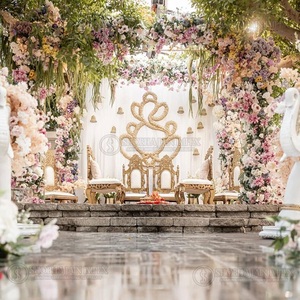 เก้าอี้ไม้สไตล์มหาราชาสำหรับ Mandap - Product Image 1