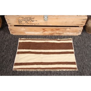 Alfombra Turca Vintage Pequeña de 2.5x1.4 pies, Alfombra Beige a Rayas - Product Image 1