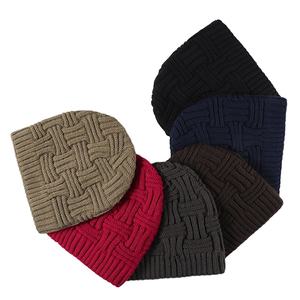 Bonnets en tricot colorés pour femmes, en acrylique, chauds, avec logo personnalisé, bonnets brodés pour hommes, mode homme femme - Product Image 1
