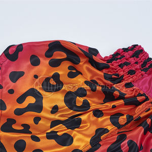 Shorts de boxe uniques en gros, style 2026, légers, taille adulte, 100% polyester, séchage rapide, respirant, service OEM - Product Image 3