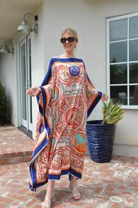 ชุดคลุมแขนยาวทรงโอเวอร์ไซส์ผ้าไหมพิมพ์ลายดิจิตัลทำด้วยมือจากผ้าไหมอินเดียสำหรับใส่ไปทะเลดีไซน์ใหม่ - Product Image 4