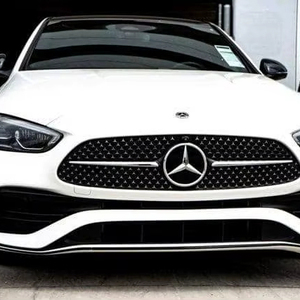 Mercedes-Benz Clase C C 300 2024 asequible - Product Image 1