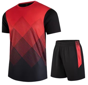 Ensemble de sport unisexe personnalisé en soie glacée à séchage rapide, respirant, pour la gym, l'entraînement et la course, T-shirt et short, survêtement, vente en gros OEM - Product Image 3