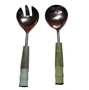 Ensemble de serveurs à salade modernes et élégants en acier inoxydable avec poignée design - Product Image 3