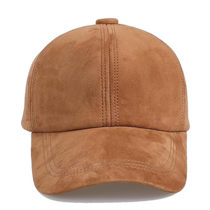 Casquettes de baseball unisexes en cuir suédé véritable Sangle arrière réglable OEM personnalisé style sportif vente en gros prix bon marché pour hommes femmes - Product Image 3