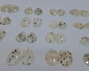 Increíble par de piedras preciosas de cuarzo de puntos, fabricación de piedras preciosas sueltas para joyería, joyería hecha a mano, piedras preciosas de cuarzo de puntos - Product Image 1