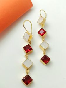 Pendientes Colgantes Chapados en Oro con Perlas y Piedras de Cuarzo, Joyería Elegante Hecha a Mano para Mujer - Product Image 2