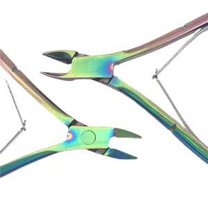 Coupe-ongles de haute qualité Enlèvement des cuticules Manucure Pédicure Salon Peau Morte Soins des ongles Nipper - Product Image 4