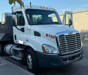 พร้อมส่งมอบรถบรรทุกมือสอง Freightliner Cascadia ปี 2015 พร้อมจัดส่งทั่วโลก - Product Image 1