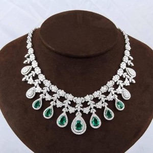 Conjunto de Collar Chapado en Oro de Alta Calidad con Zafiro Verde Esmeralda Multicapa Cultivado en Laboratorio, Joyería Nupcial India, Regalo - Product Image 5