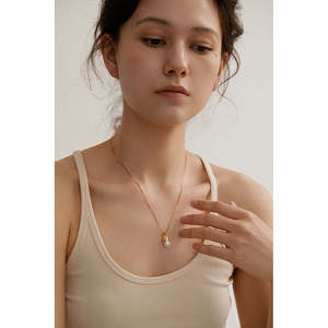 Collana con Ciondolo di Perla d'Acqua Dolce Singola e Diamante, Placcata in Oro, Catena Trendy a Forma di Bambù con Numero e Farfalla per il Buddhismo - Product Image 6