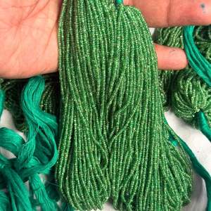 Perles rondes lisses en tsavorite verte naturelle de haute qualité, de 2 mm à 3 mm, pour la fabrication de bijoux - Product Image 4