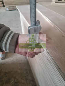 Chapa de Madera Okoume de Vietnam, Superficie Premium para Puertas y Muebles - Product Image 3