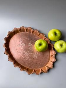 Plateau gravé finition cuivre vintage, idéal pour la restauration à domicile, les restaurants, les hôtels, les fêtes, les réunions de famille et les événements - Product Image 3