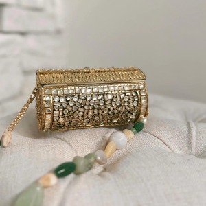 Bolso de mano hecho a mano con cuentas y adornos de perlas y piedras preciosas, accesorio de moda para regalo de boda, bolso de noche Kundan para novias. - Product Image 5